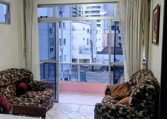 Apartamento No Centro Proximo A Praia